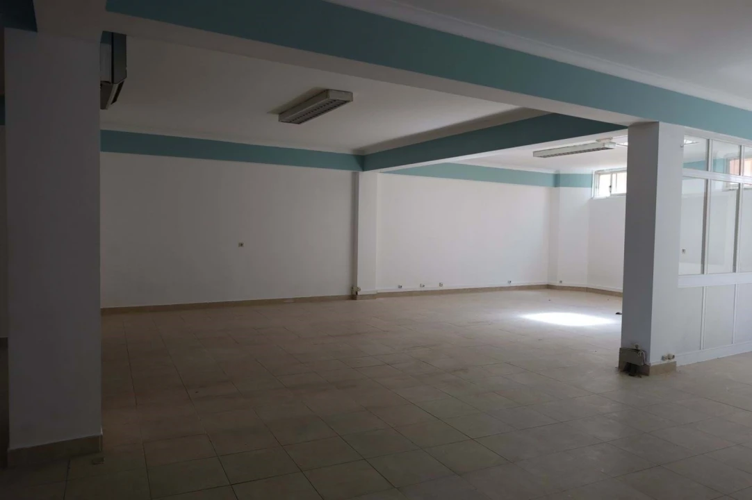 Negócio para Venda em Cacém e São Marcos Foto 13