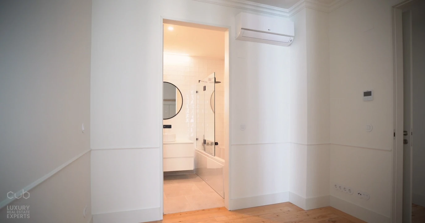 Apartamento T2 para Arrendamento em Santa Maria Maior Foto 14