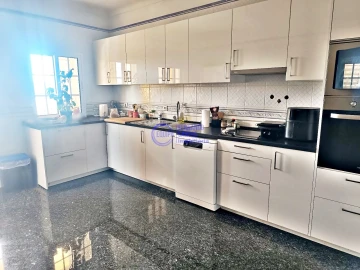 Moradia T4 para Venda em Silves