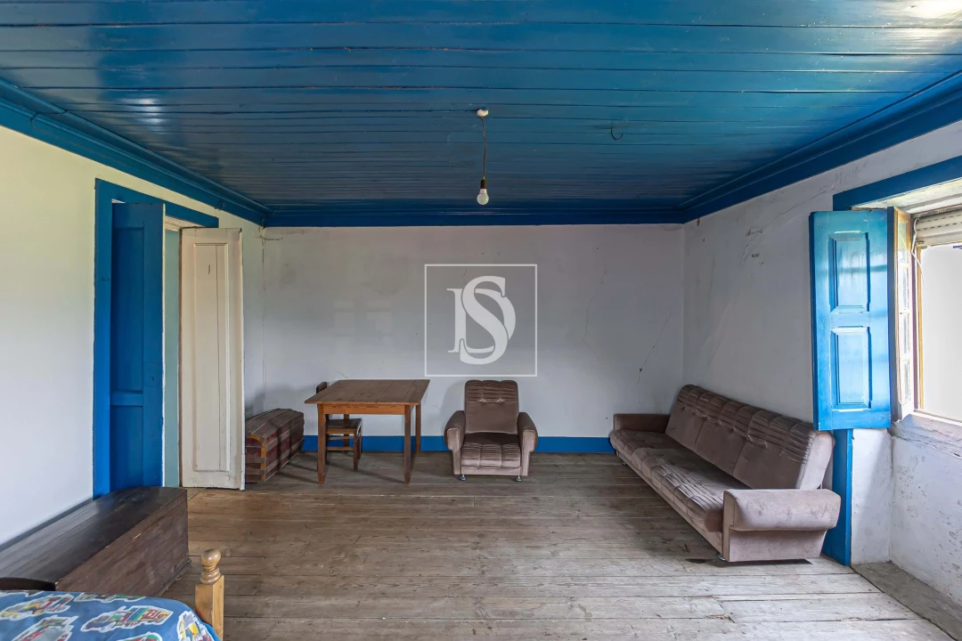 Moradia T1 para Venda em Ossela Foto 10