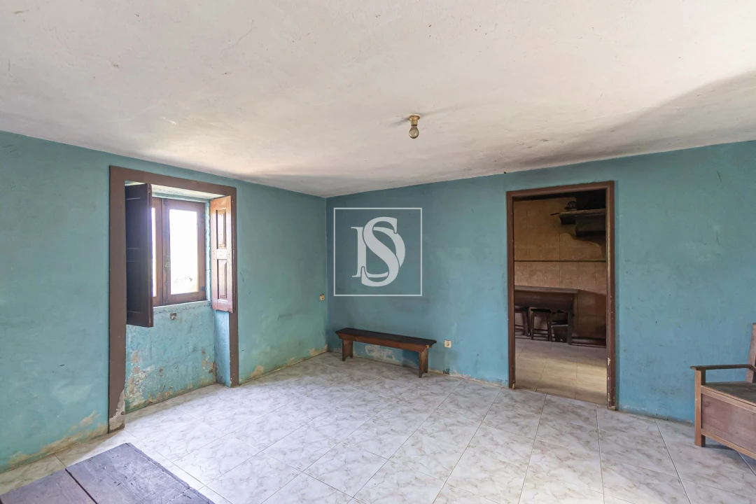 Moradia T1 para Venda em Ossela Foto 19