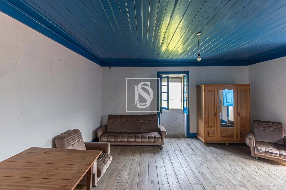 Moradia T1 para Venda em Ossela Foto 7