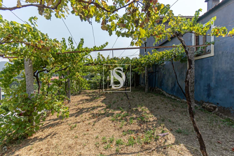 Moradia T1 para Venda em Ossela Foto 22