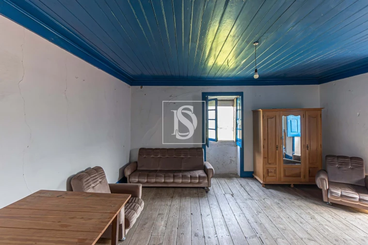 Moradia T1 para Venda em Ossela Foto 7