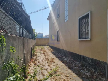 Moradia T6 para Venda em Benfica