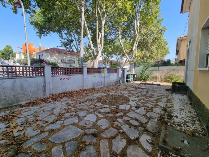 Moradia T6 para Venda em Benfica Foto 5