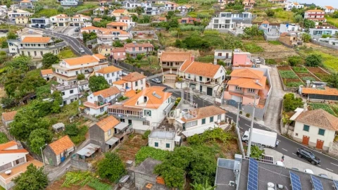 Moradia T3 para Venda em Arco da Calheta