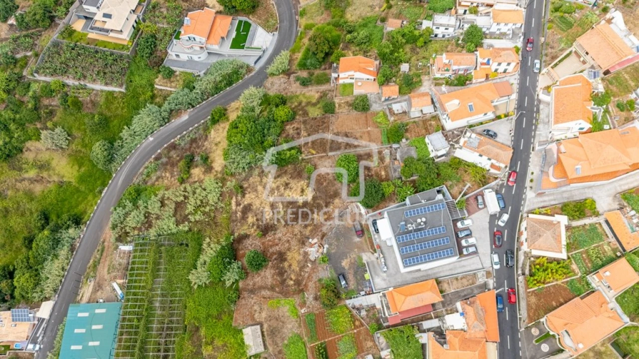Moradia T3 para Venda em Arco da Calheta Foto 8