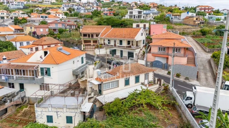 Moradia T3 para Venda em Arco da Calheta Foto 14