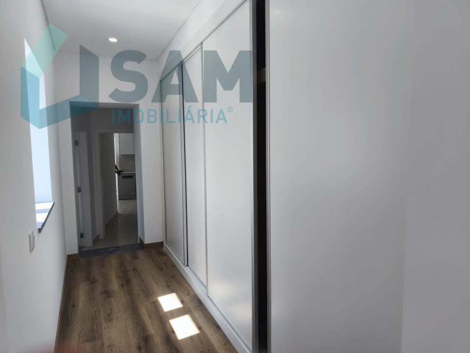 Moradia T3 para Venda em Maxial e Monte Redondo Foto 25