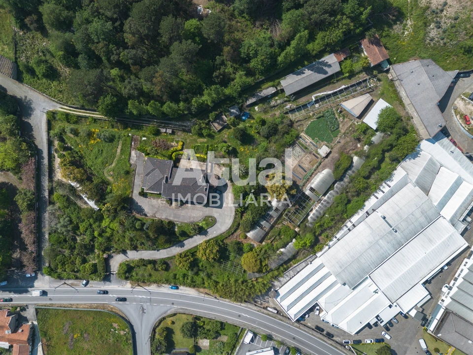 Moradia T5 para Venda em Moreira de Conegos Foto 3