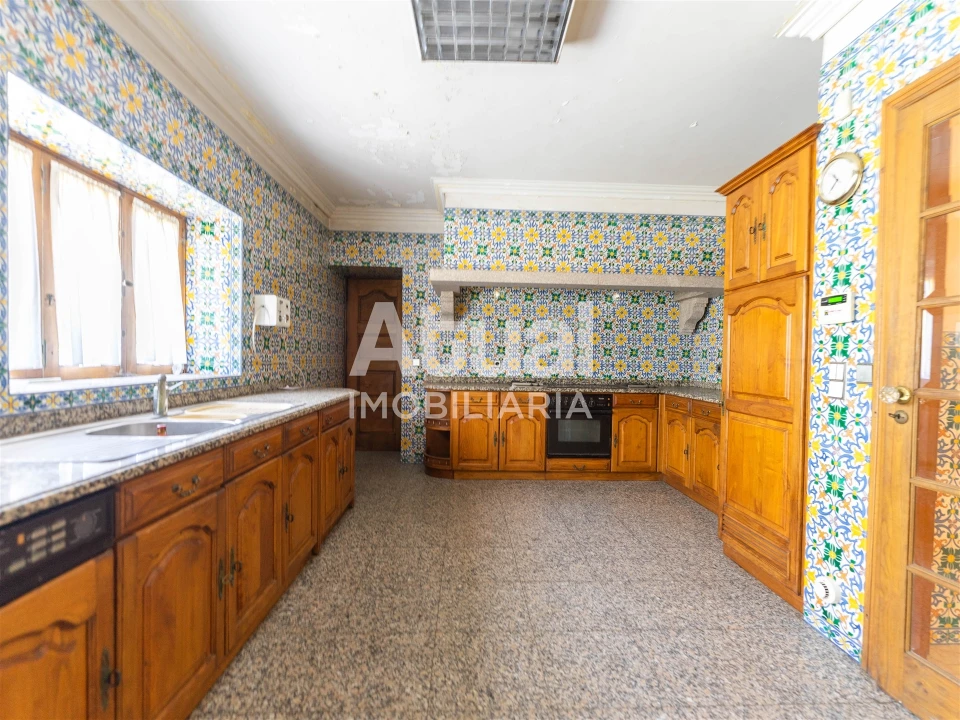 Moradia T5 para Venda em Moreira de Conegos Foto 39