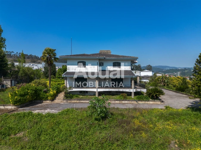 Moradia T5 para Venda em Moreira de Conegos Foto 7