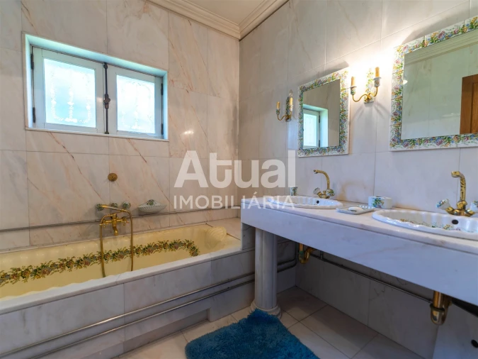 Moradia T5 para Venda em Moreira de Conegos Foto 68