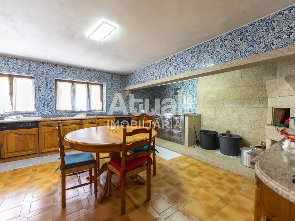 Moradia T5 para Venda em Moreira de Conegos Foto 91