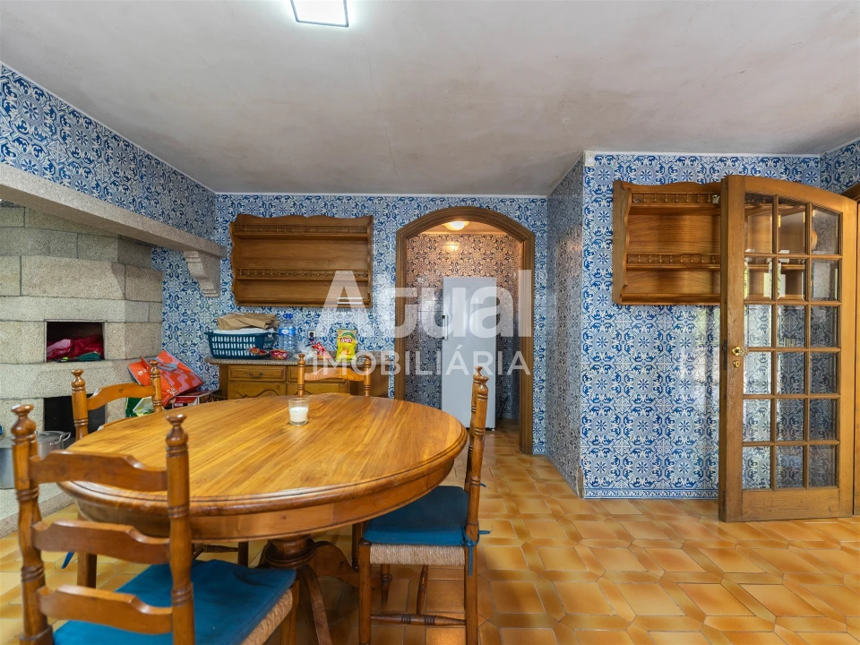 Moradia T5 para Venda em Moreira de Conegos Foto 97