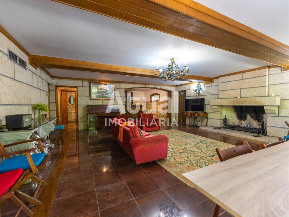 Moradia T5 para Venda em Moreira de Conegos Foto 99