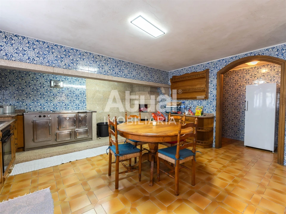 Moradia T5 para Venda em Moreira de Conegos Foto 93