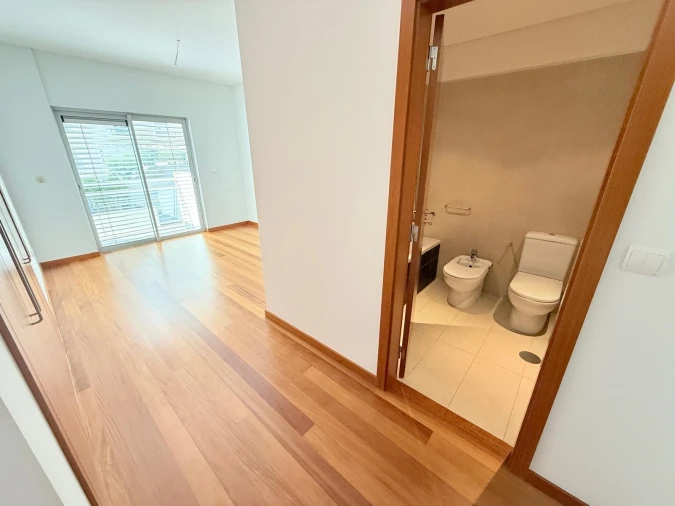 Apartamento T3 para Venda em São Martinho Foto 11