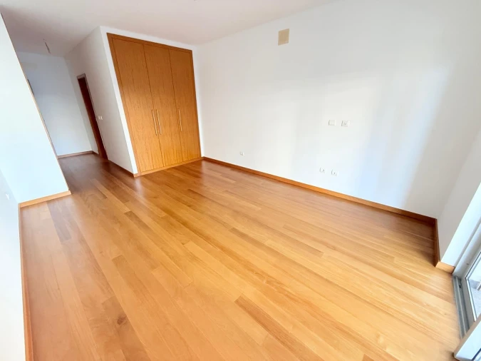 Apartamento T3 para Venda em São Martinho Foto 18