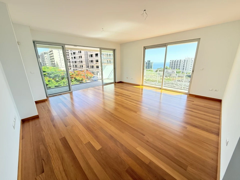 Apartamento T3 para Venda em São Martinho Foto 6