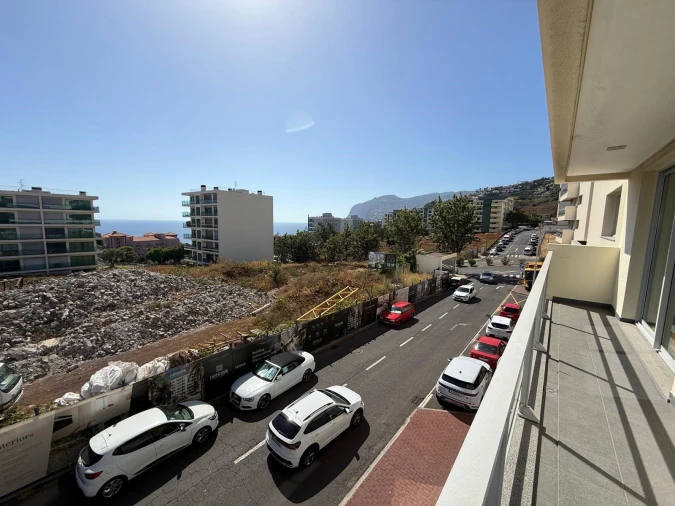 Apartamento T3 para Venda em São Martinho Foto 4