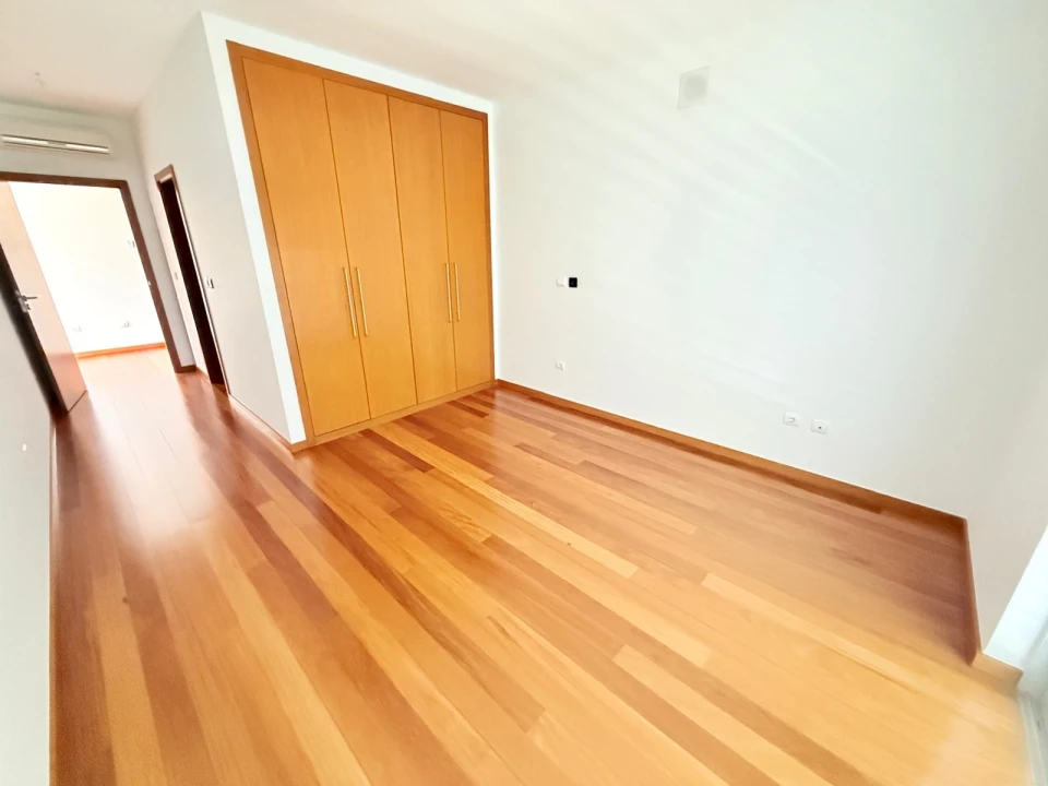 Apartamento T3 para Venda em São Martinho Foto 11