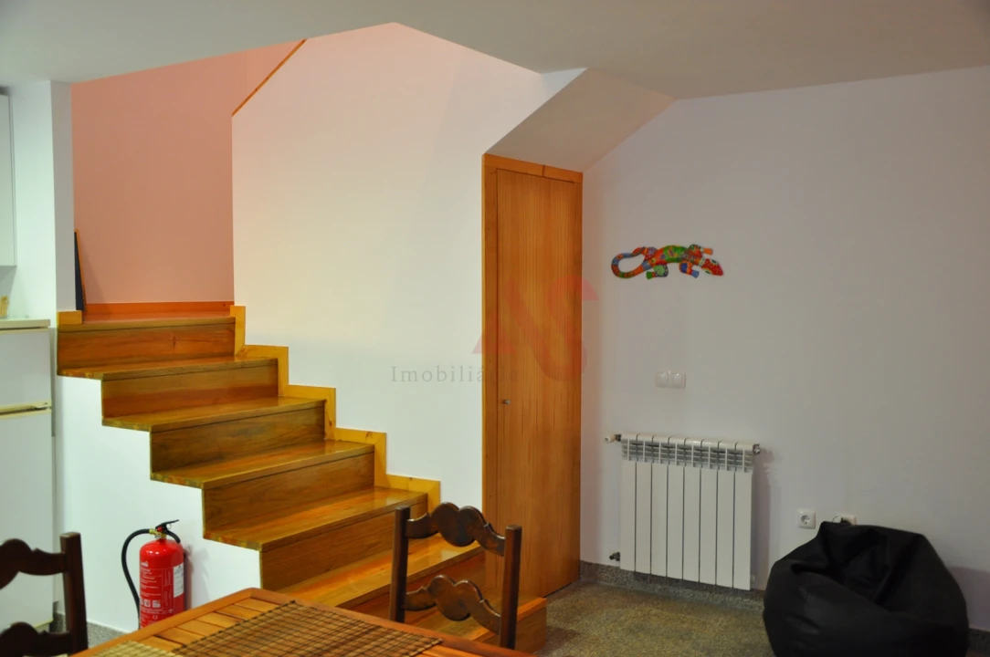 Moradia T2 para Arrendamento em Travassos Foto 4