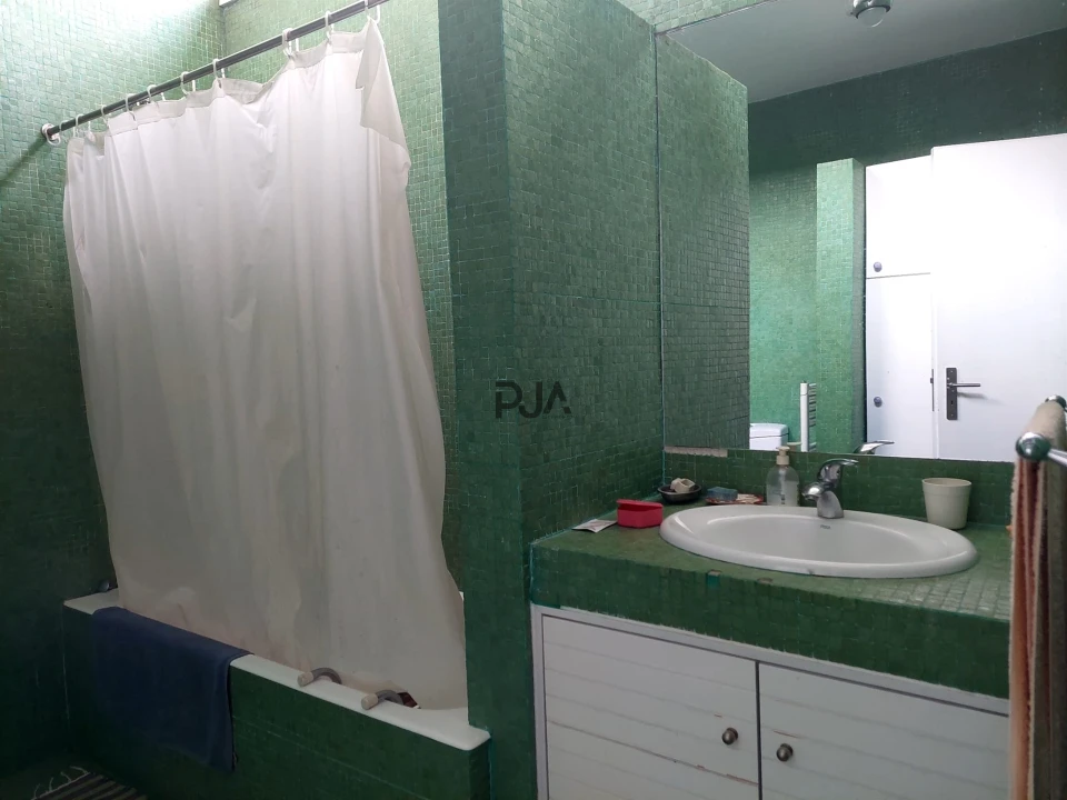 Moradia T8 para Venda em Insua Foto 21