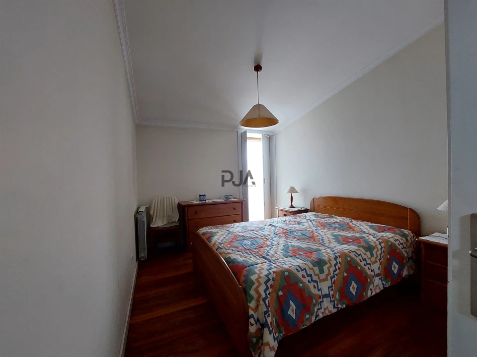 Moradia T8 para Venda em Insua Foto 18