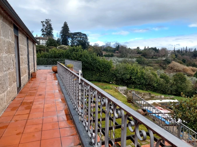 Moradia T8 para Venda em Insua Foto 14