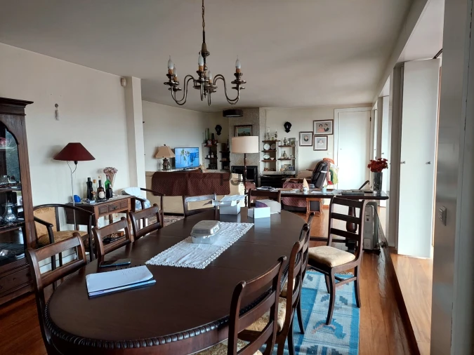 Moradia T8 para Venda em Insua Foto 6