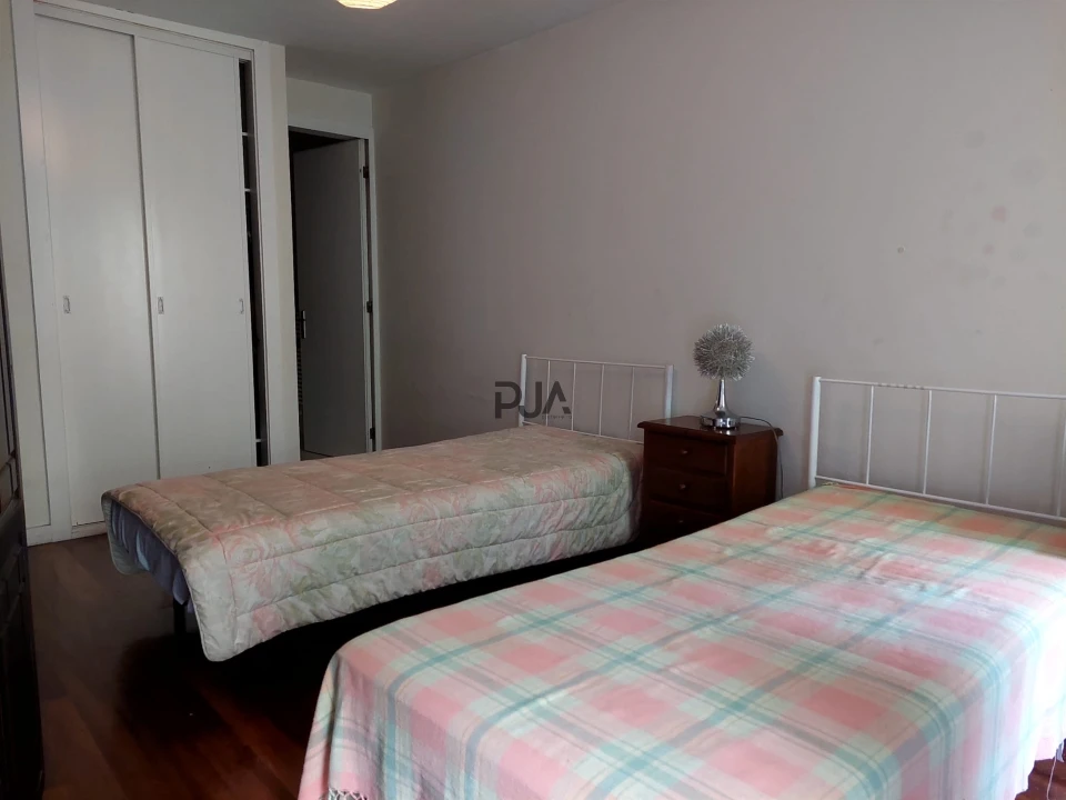 Moradia T8 para Venda em Insua Foto 25