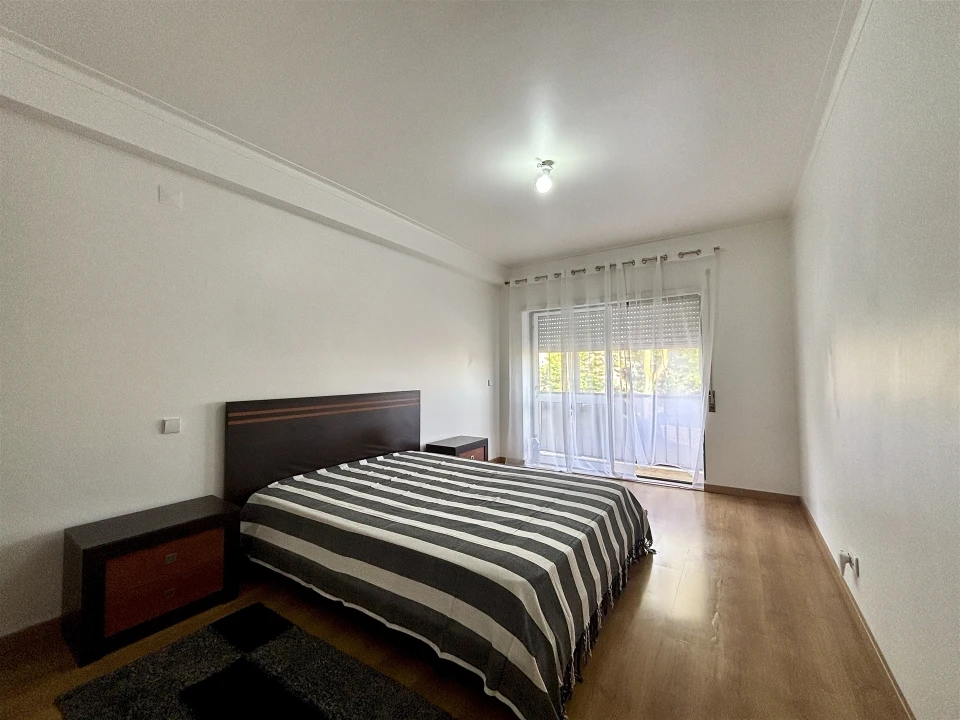 Apartamento T2 para Arrendamento em Nazare Foto 7