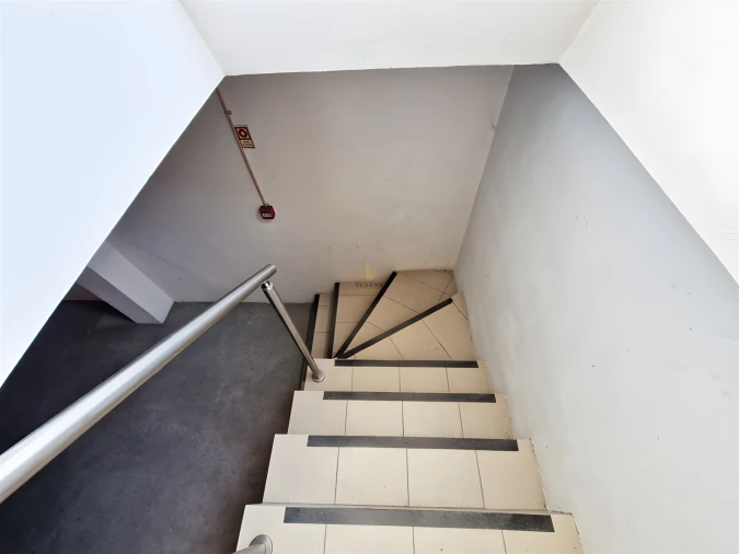 Loja para Arrendamento em Abraveses Foto 10