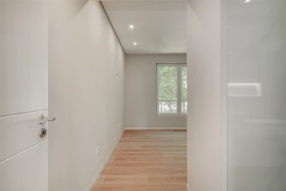 Apartamento T3 para Venda em Carcavelos e Parede