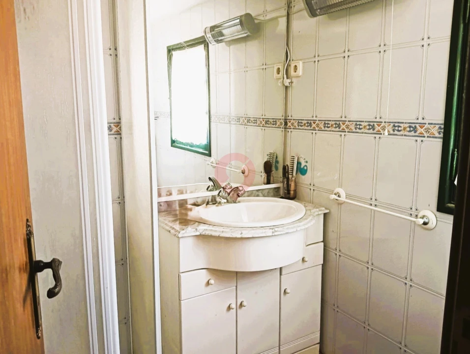 Moradia T2 para Venda em Riba de Mouro Foto 10