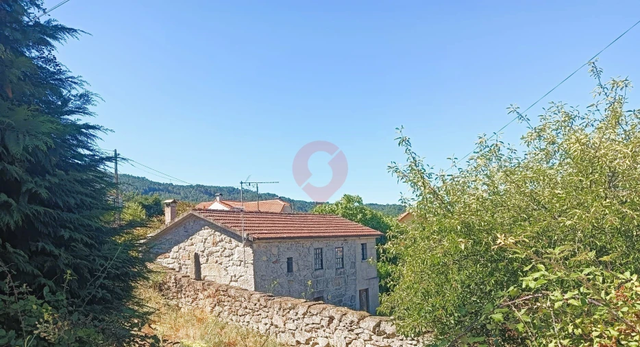 Moradia T2 para Venda em Riba de Mouro Foto 2