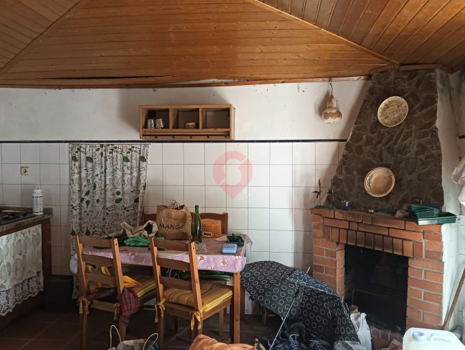 Moradia T2 para Venda em Riba de Mouro Foto 4