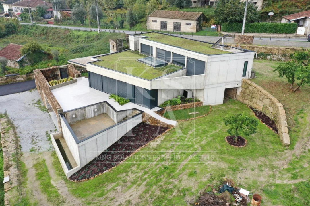 Moradia T3 para Venda em Veade, Gagos e Molares Foto 24