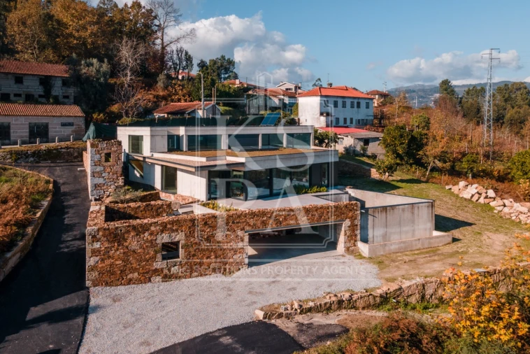 Moradia T3 para Venda em Veade, Gagos e Molares Foto 1