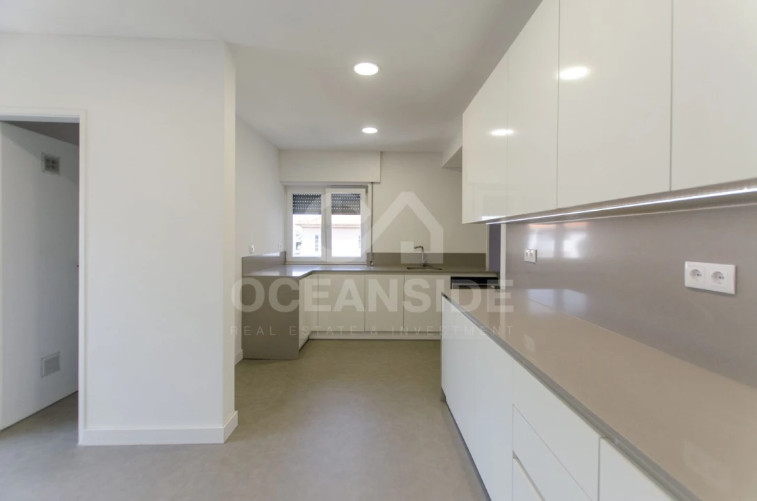 Apartamento T4 para Arrendamento em Oeiras e São Julião da Barra, Paço de Arcos e Caxias Foto 13