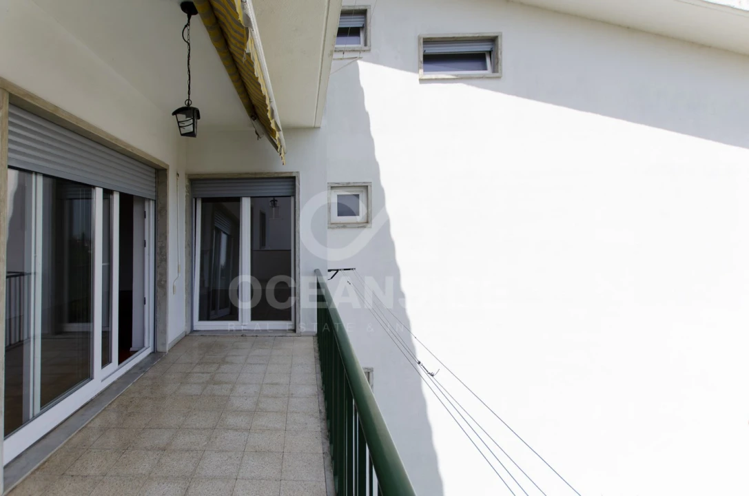 Apartamento T4 para Arrendamento em Oeiras e São Julião da Barra, Paço de Arcos e Caxias Foto 9