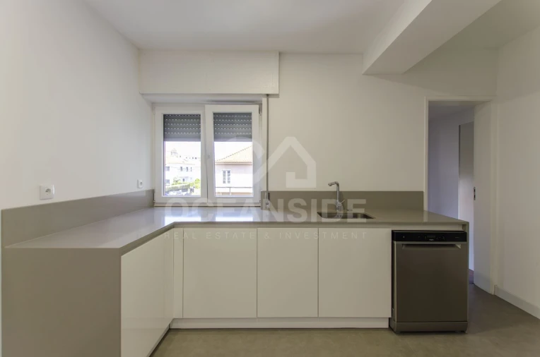 Apartamento T4 para Arrendamento em Oeiras e São Julião da Barra, Paço de Arcos e Caxias Foto 19