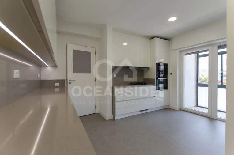 Apartamento T4 para Arrendamento em Oeiras e São Julião da Barra, Paço de Arcos e Caxias Foto 14