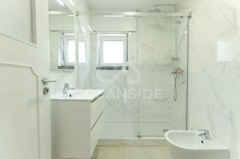 Apartamento T4 para Arrendamento em Oeiras e São Julião da Barra, Paço de Arcos e Caxias Foto 35