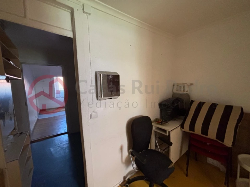 Prédio para Venda em Campo de Ourique Foto 8