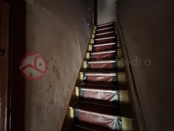 Prédio para Venda em Campo de Ourique