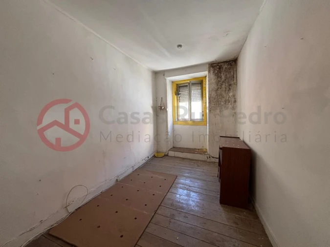 Prédio para Venda em Campo de Ourique Foto 2