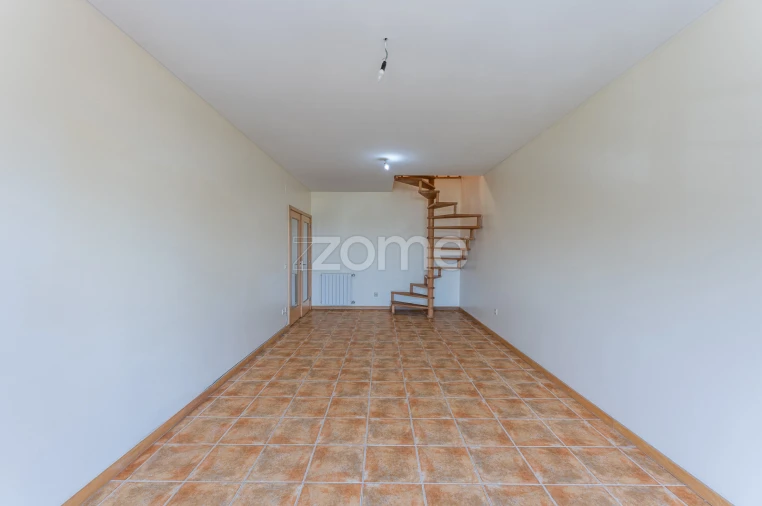 Apartamento T3 para Venda em São João de Ver Foto 3